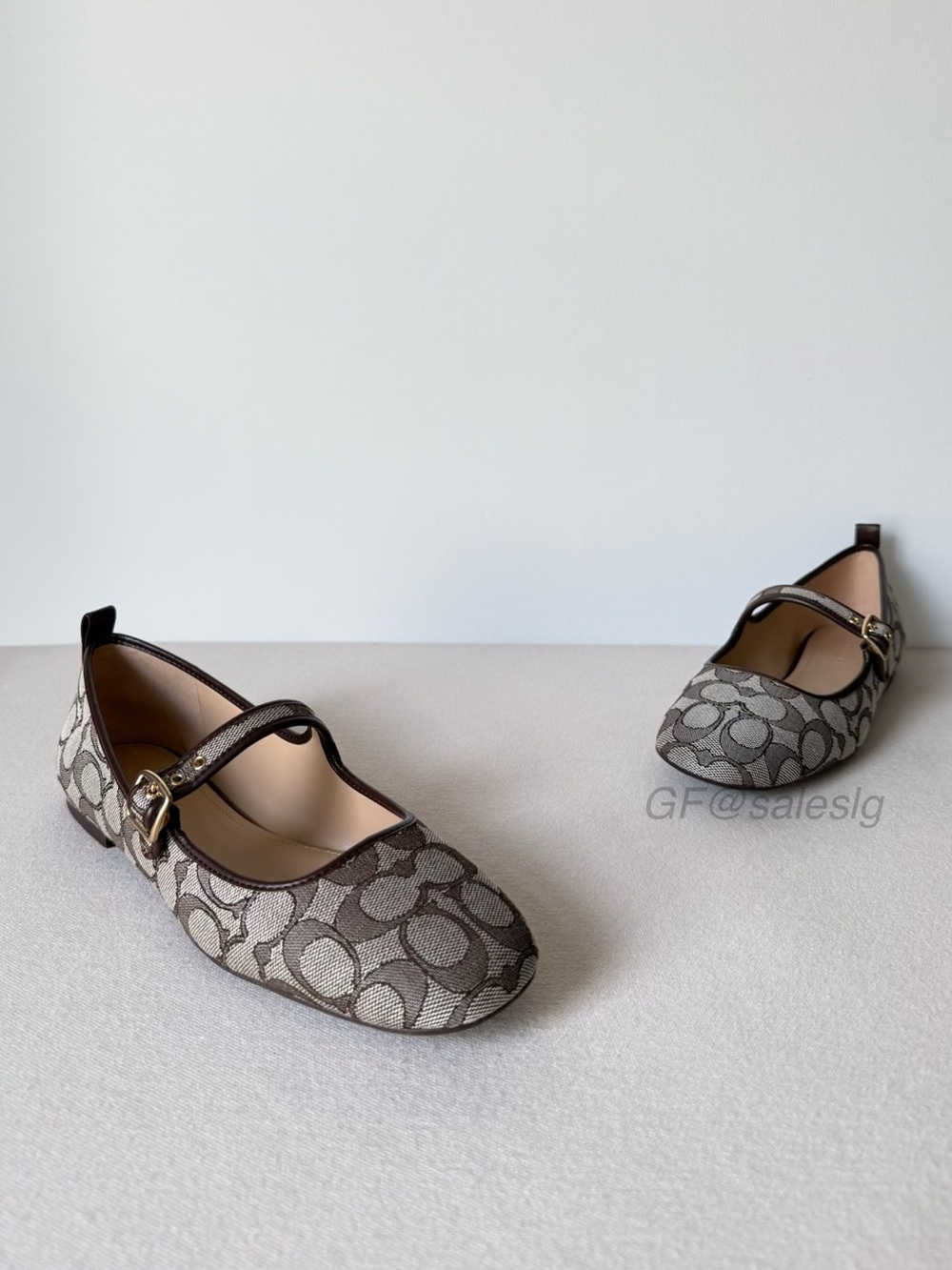 NWT Coach C Rivet Mary Jane
In Signature Jacquard oak/Maple CAP82 Size 9.5